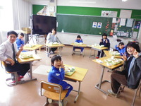 朝小3