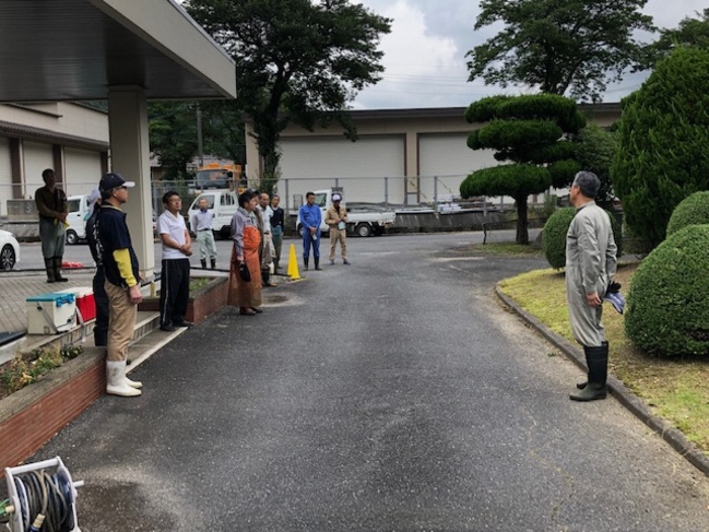 草刈り　集合
