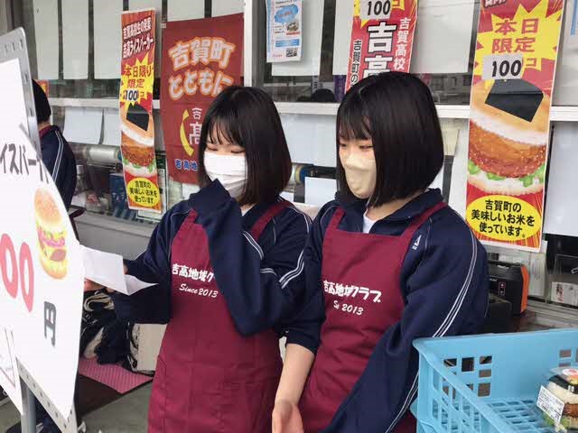 １