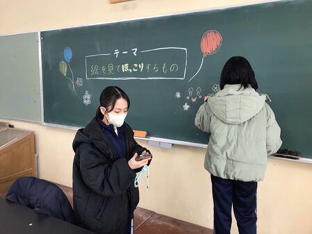 ２