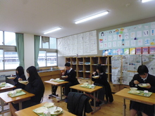 ２